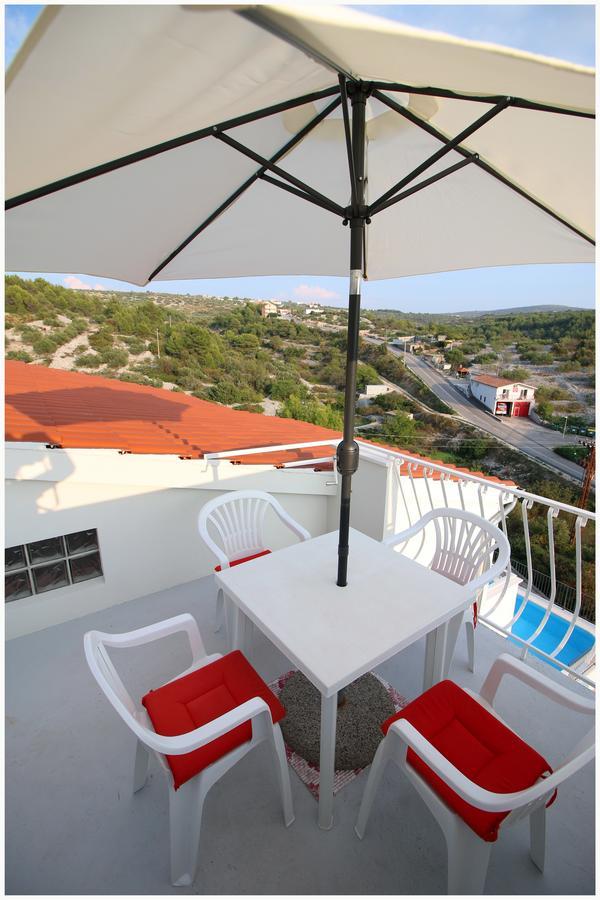 Apartments Huljev Primošten المظهر الخارجي الصورة