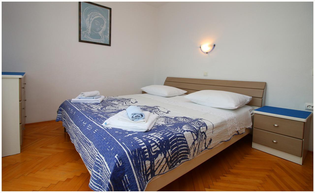 Apartments Huljev Primošten المظهر الخارجي الصورة