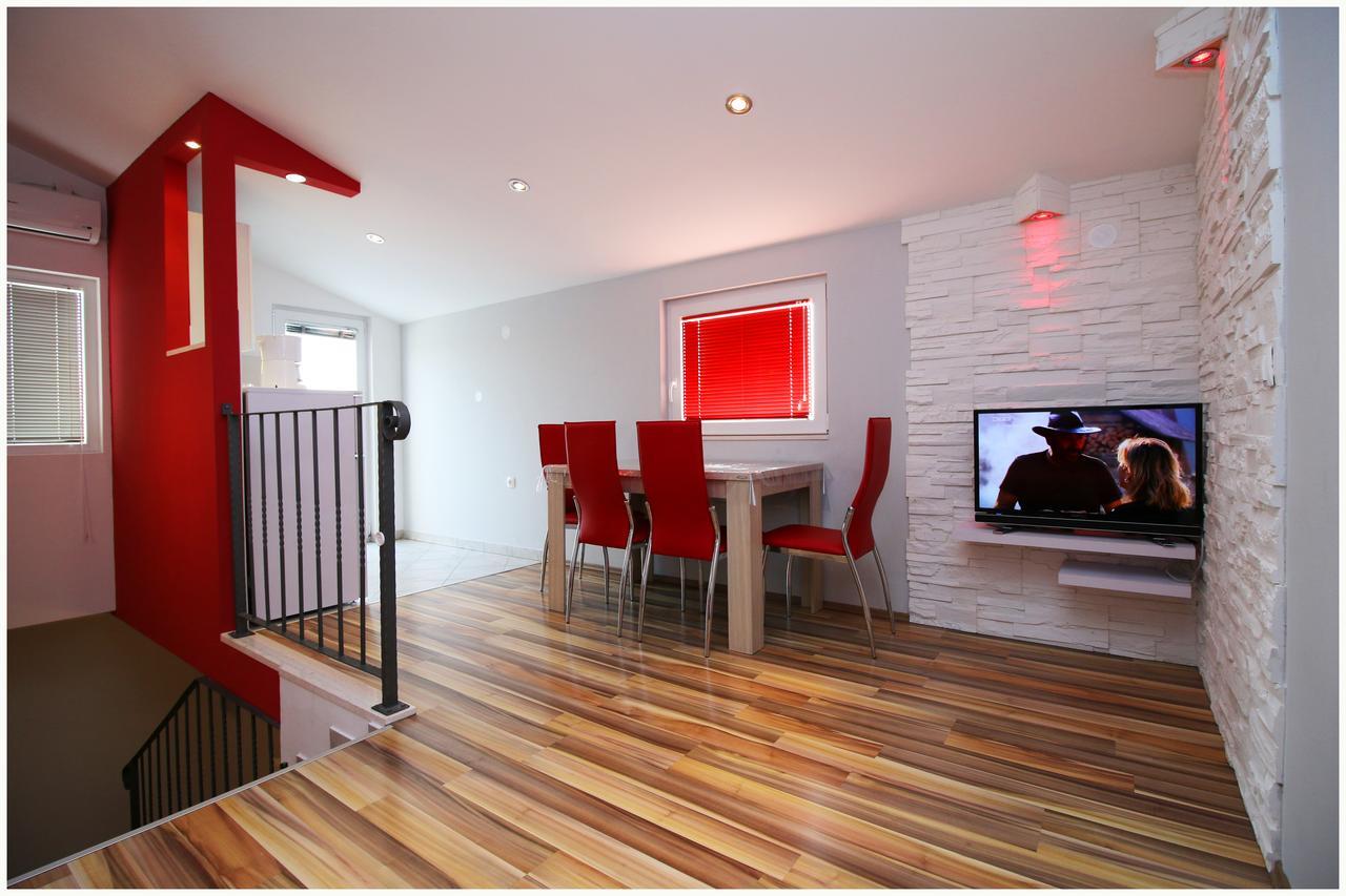 Apartments Huljev Primošten المظهر الخارجي الصورة