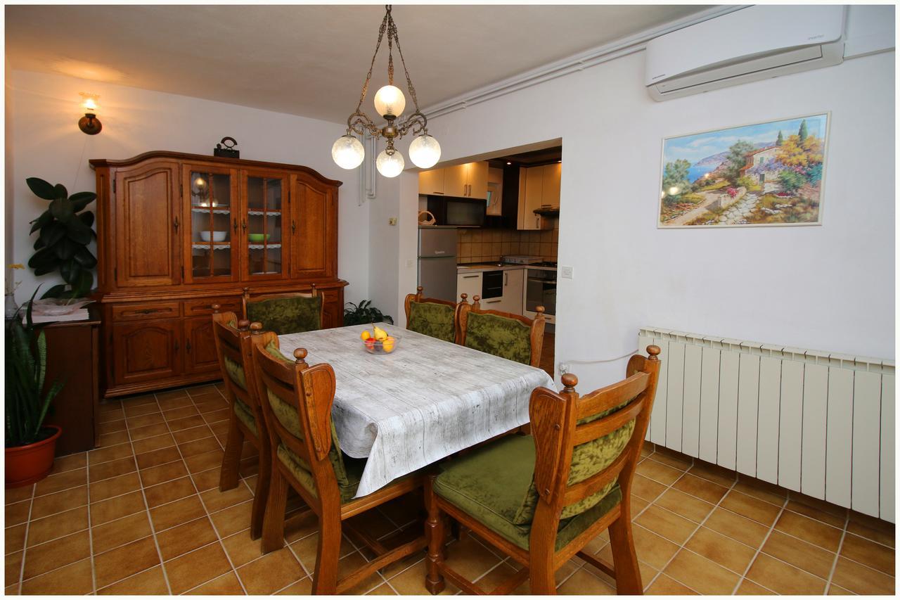 Apartments Huljev Primošten المظهر الخارجي الصورة